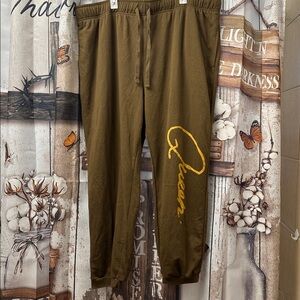 Women’s Brown Pants with Gold Script “Queen” 3X